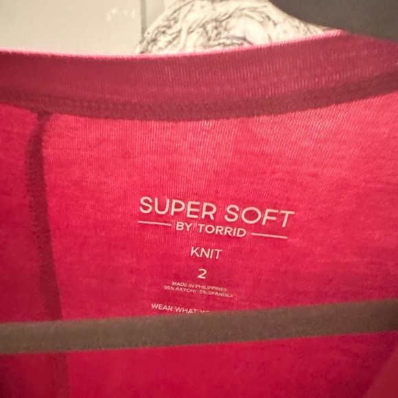 Torrid Super Soft Knit tshirt - Picture 2 of 3